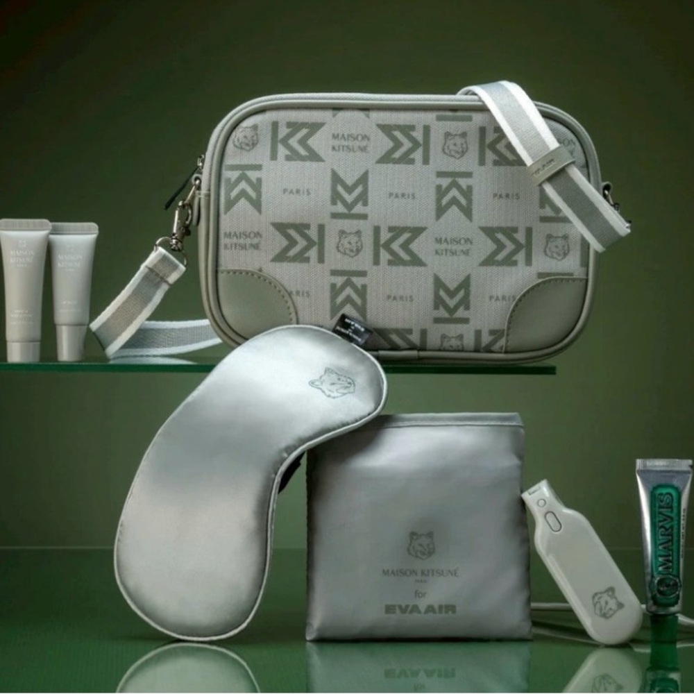 *NEW* 2026 EVA x Maison Kitsuné Royal Laurel/Business Amenity Kit Crossbody Bag
